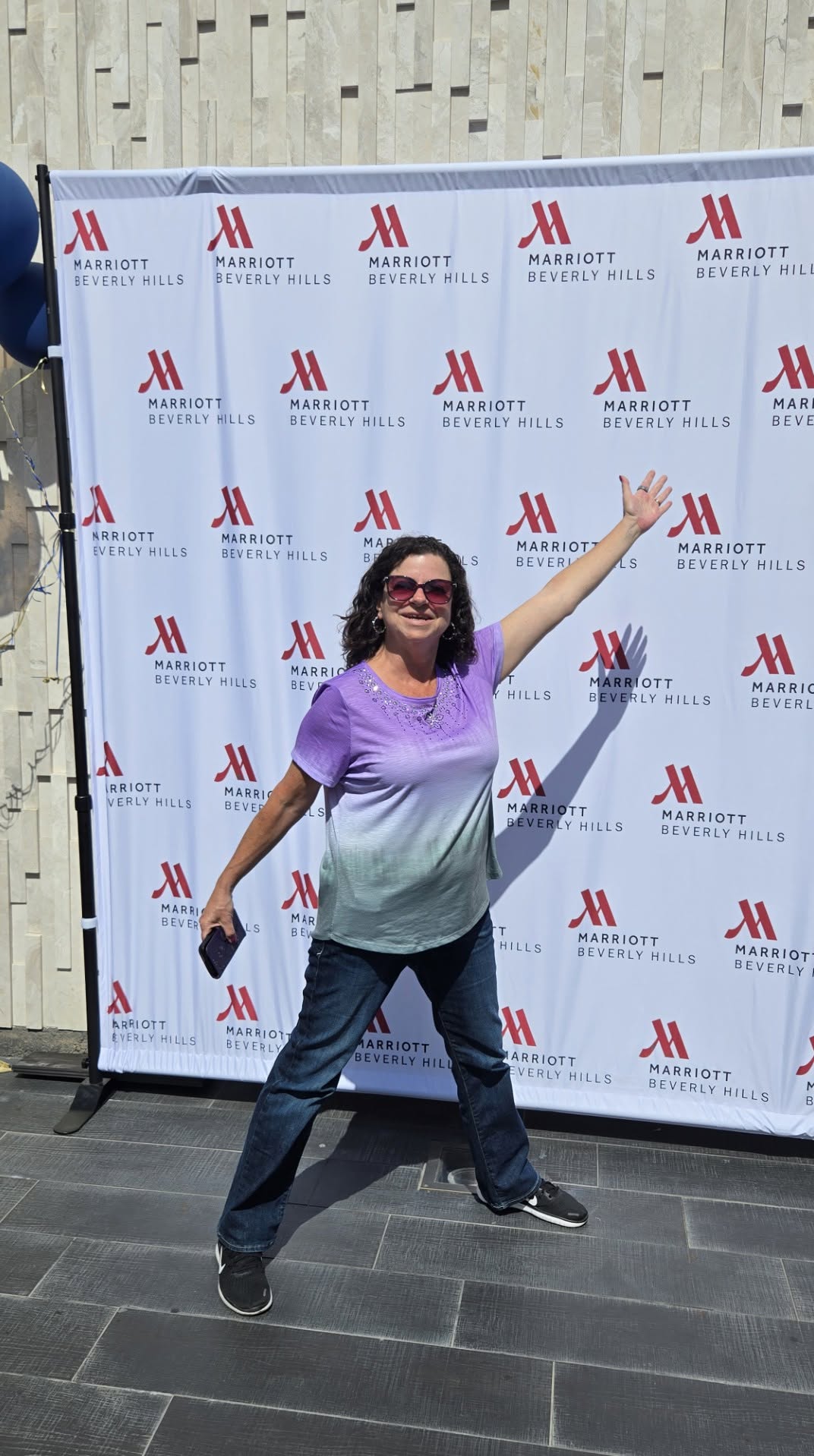 Beverly Hills Marriott - Photo 2