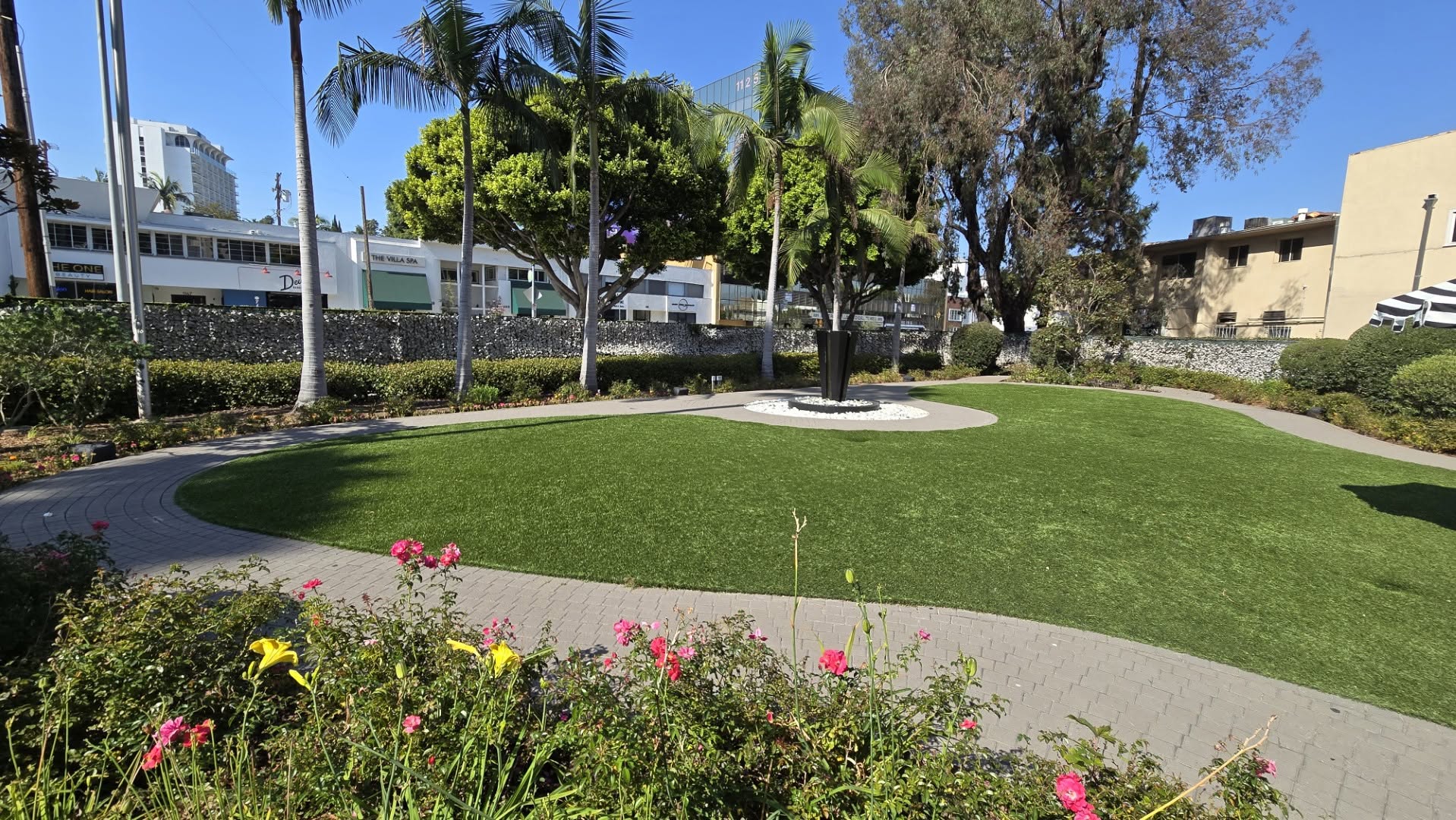 Beverly Hills Marriott - Photo 19