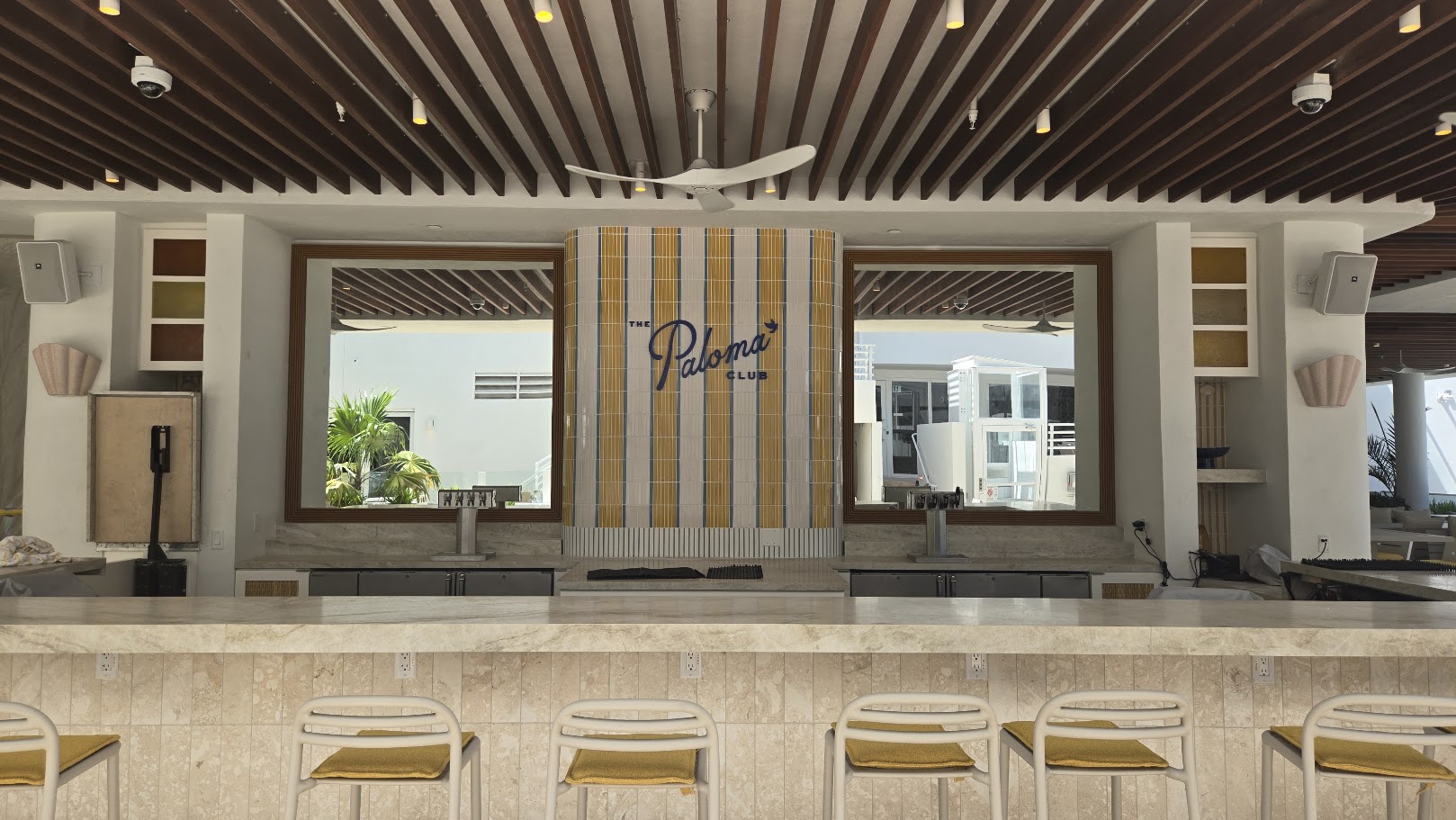 The Paloma Club Poolside Bar